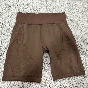 Gymshark Apex Seamless Shorts - Truffle Brown/Cherry Brown